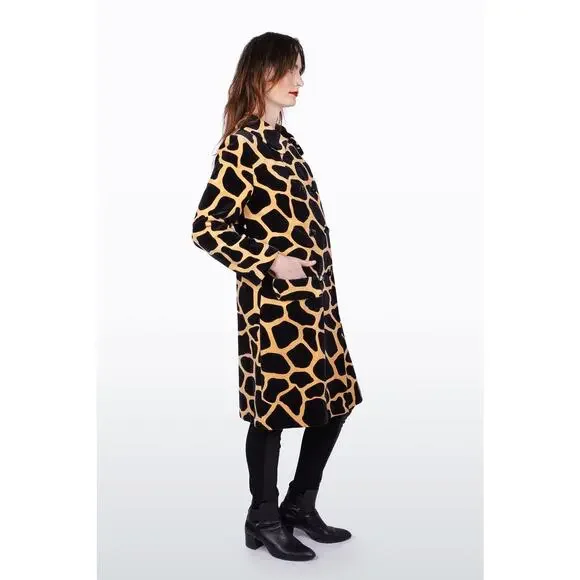 Vtg 1970s Black & Yellow Giraffe Print Velveteen Jacket Travelcoats by NamanM
